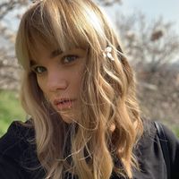 alina agatina's Photo