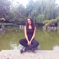 Azeen Shoghi's Photo