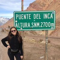 Tais Oliveira's Photo