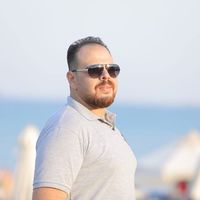 Michal Thomas的照片