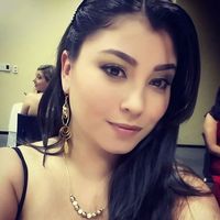 Yelly Rivera的照片