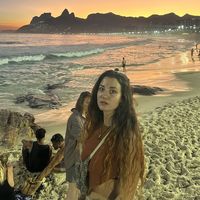 Photos de Azra+Ece Acarlar