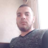 Ali Benromdhan's Photo