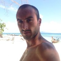 Gabriele Uzzo的照片