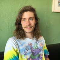 Levi Kender的照片