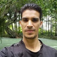 Jafeth Castelli's Photo