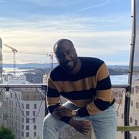Momo ✈️'s Photo