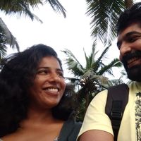 LITHA  THOMAS的照片