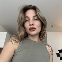 Polina Skuratovich的照片