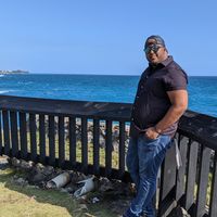 Cesar Valdez的照片