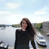 esra kaptan的照片