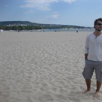 Alex Lainez的照片