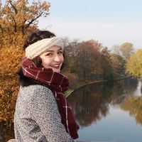 saskia meroueh的照片