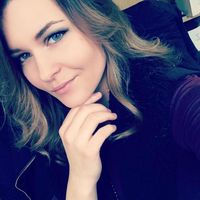 Simona Priesterova's Photo