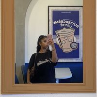 Aisha Abbas的照片