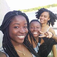 Goémie Jean的照片