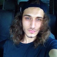 Ensar Lahna的照片