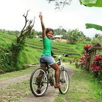 Photos de dewa ayu wahyuni