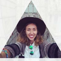 Julia Davigora的照片