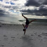 Adam Ledvina的照片