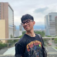 Adrian Ortega的照片