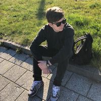 Pavel Bolotov的照片