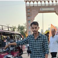 piyush mishra's Photo