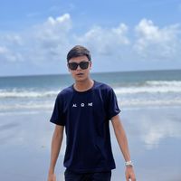 Moeain Moeain's Photo