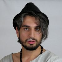 Arash Kamangir的照片