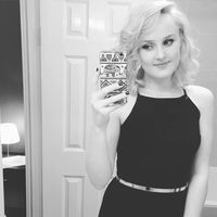 Rachael Taylor Fawsitt的照片