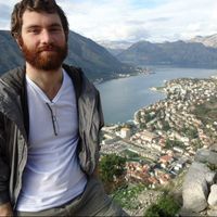 Olgi Qendro的照片