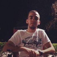 Ahmet Sarı的照片