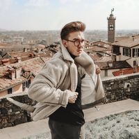 Michael Chekhovskoy的照片