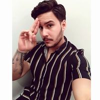 nathan maxwell的照片