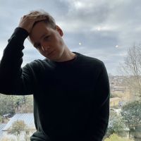 Mikhail Grushevskii的照片