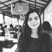 Ayşenur Aydemir的照片