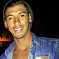 U-Nés Oğlan的照片