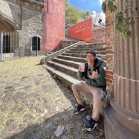 Héctor EsPa的照片