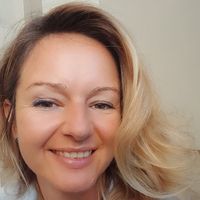 Fotos de Alma Hadziomeragic