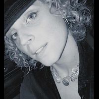 Fotos de Elizabeth Fennell