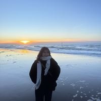 Ilkenaz Senyurt's Photo