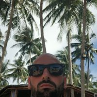 Simon Blake的照片