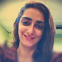 Ava Esfandiari的照片