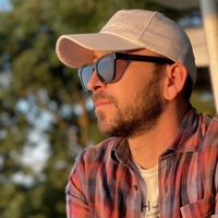 Huseyin Sahin's Photo