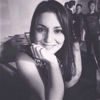 Sezen Güner的照片