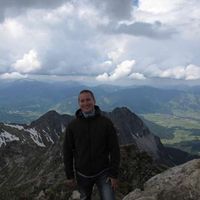 Patrick Gwydion Poullie的照片