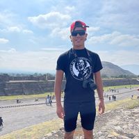 Alexander Ramone的照片