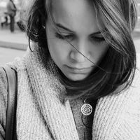 Louise Charlot's Photo