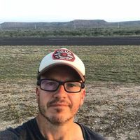 Seth Benzel的照片