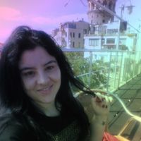 Raouâa Chamakhe的照片